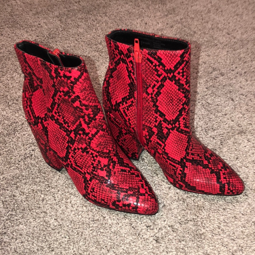 Madden Girl - Red Snakeskin Booties size 5 new never worn